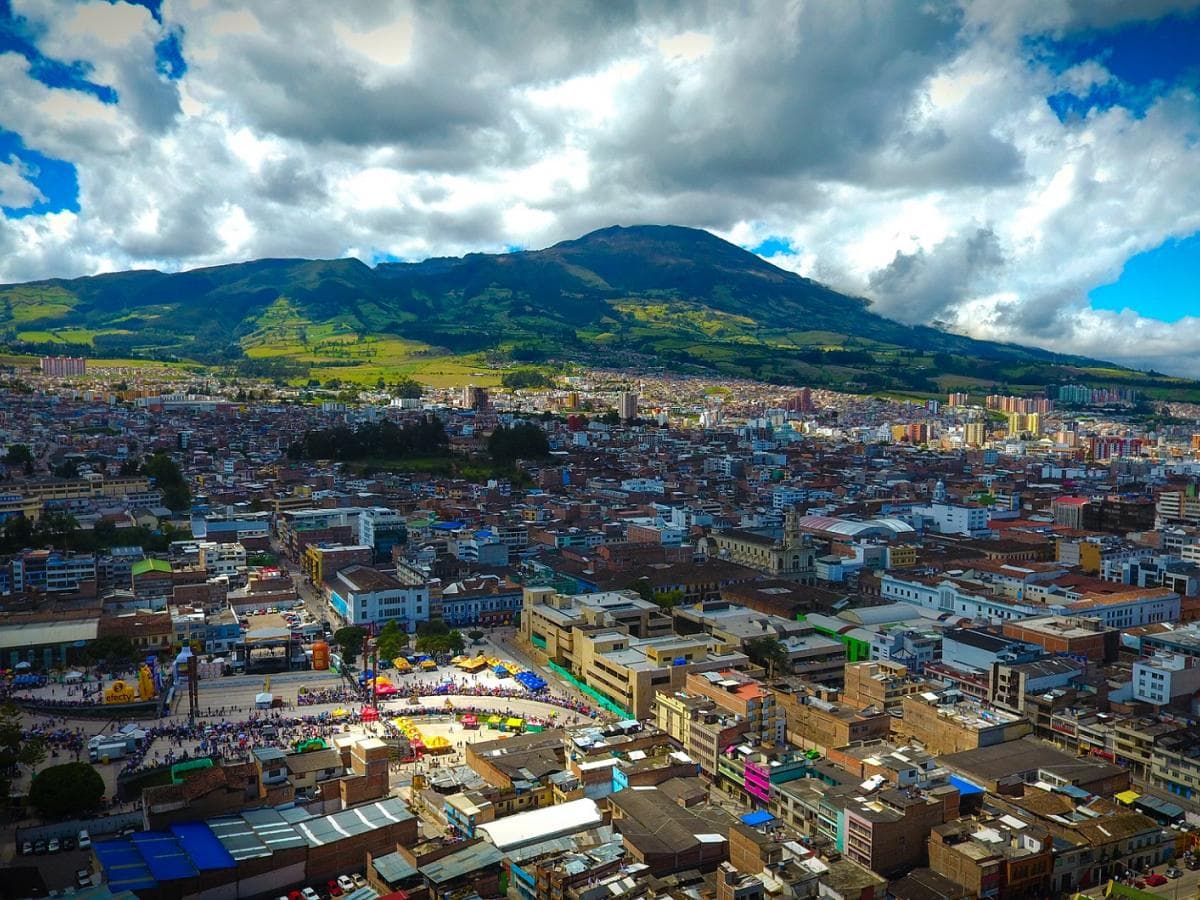 Transporte ejecutivo Pasto - vista ciudad y Aeropuerto Antonio Nariño (PSO)